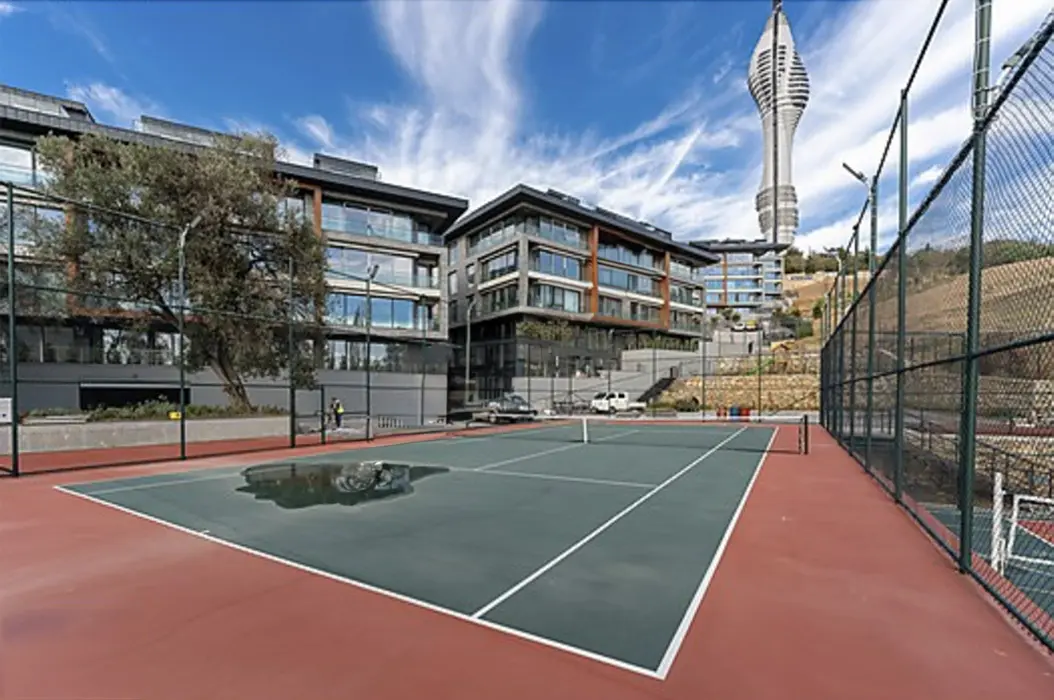 Tennis court